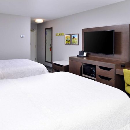 Hampton Inn Laporte La Porte Esterno foto